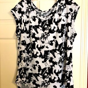 Elle top with butterfly design